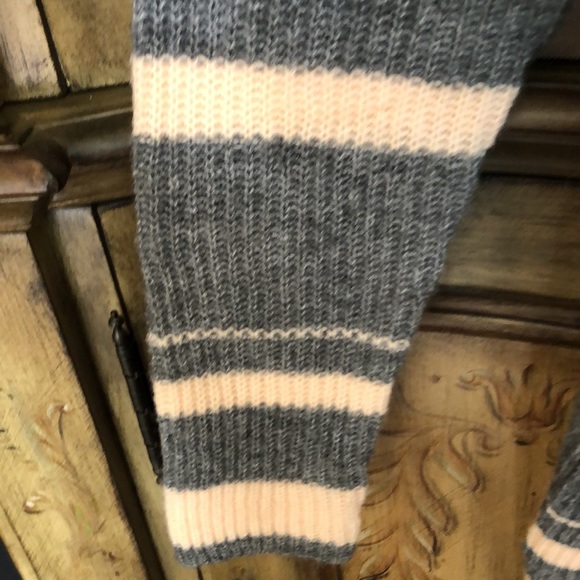 Sweet Romeo Cardigan - Picture 6 of 7